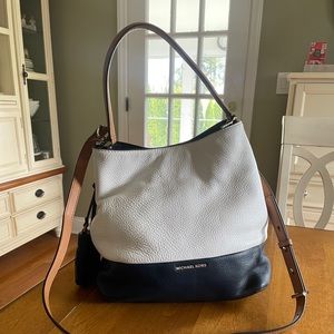 Michael Kors Kip Shoulder Bag, White & Admiral (Navy)
